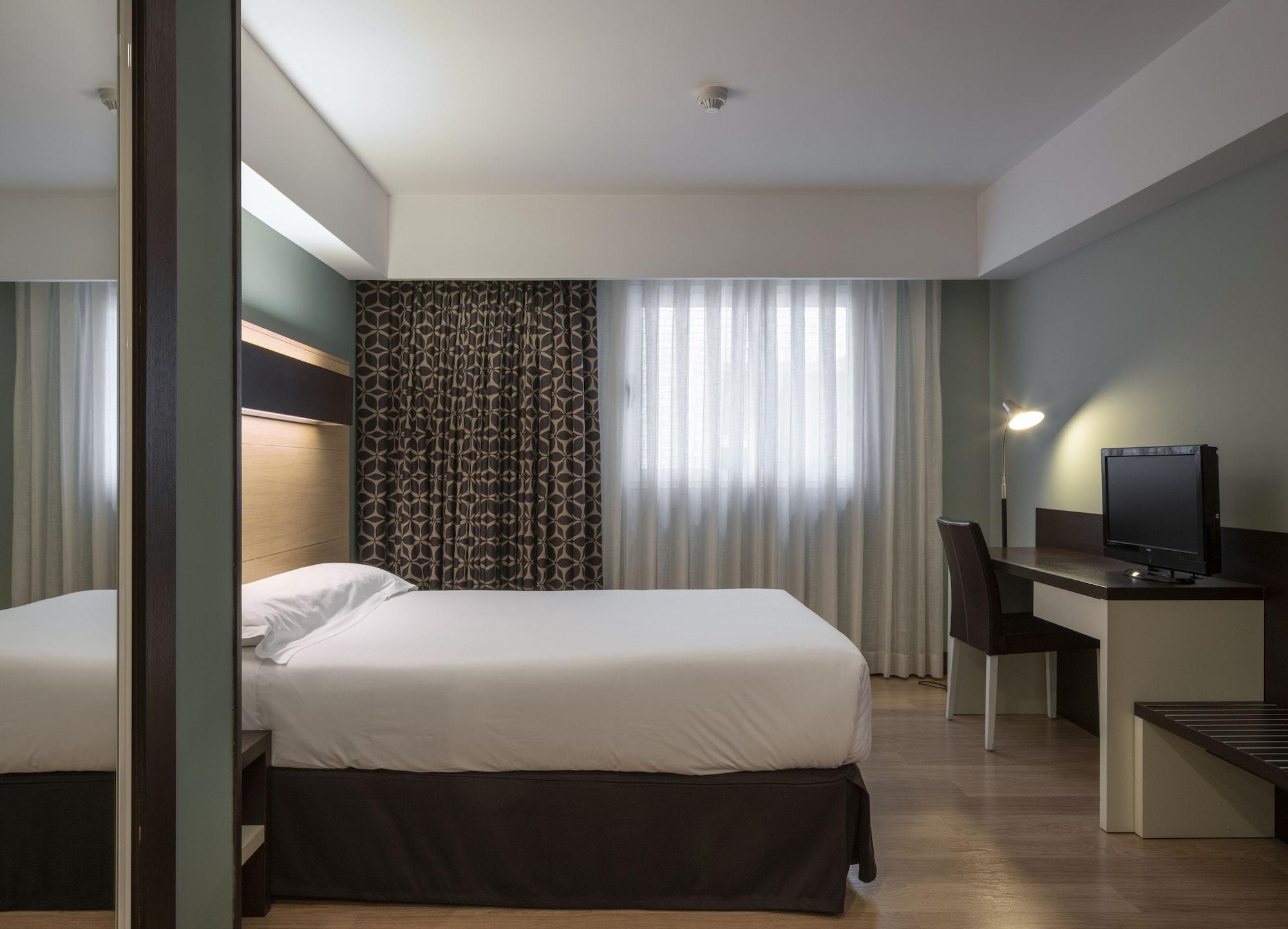 Hotel Ciudad De 로그로노 외부 사진